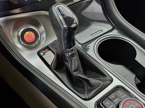 Used 2021 Nissan Maxima Platinum image 16