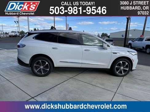 Used 2022 Buick Enclave Essence w/ Experience Buick Package AWD/4WD image 5