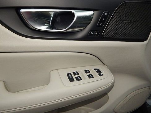 New 2026 Volvo V60 B5 Cross Country Plus w/ Climate Package image 15