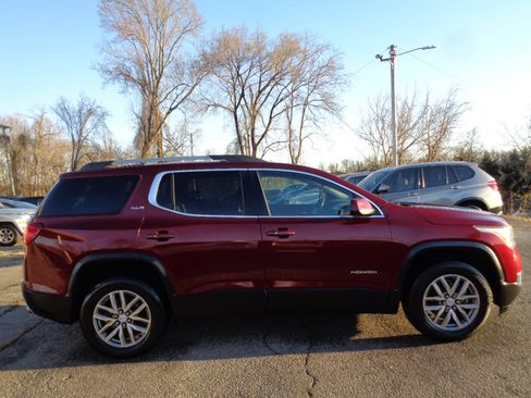 Used 2017 GMC Acadia SLE w/ Driver Alert Package I image 4