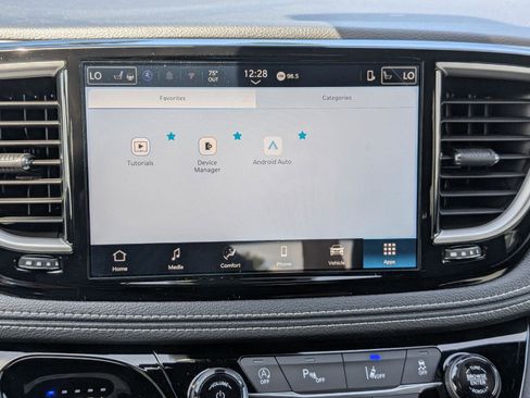 New 2026 Chrysler Pacifica Select image 26