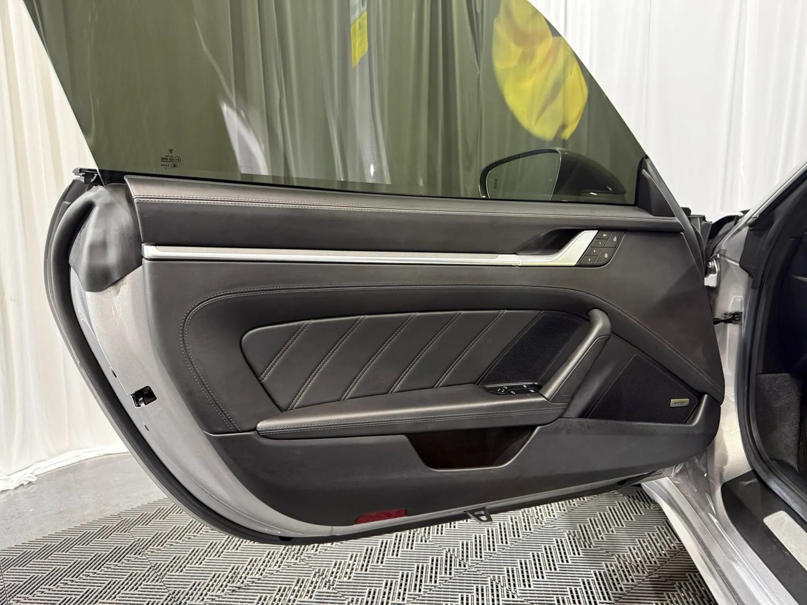 Used 2024 Porsche 911 Turbo AWD/4WD image 19