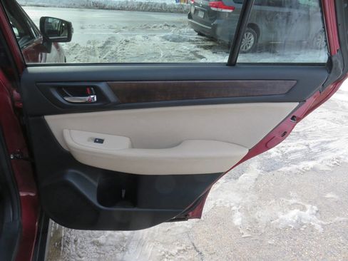 Used 2016 Subaru Outback 2.5i Limited image 29