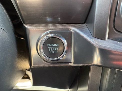 Used 2025 Ford F150 Lariat image 26