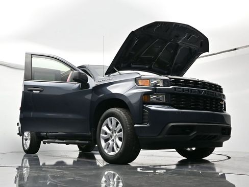 Certified 2021 Chevrolet Silverado 1500 Custom image 47