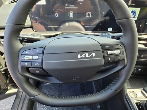 New 2026 Kia Sportage EX FWD image 16