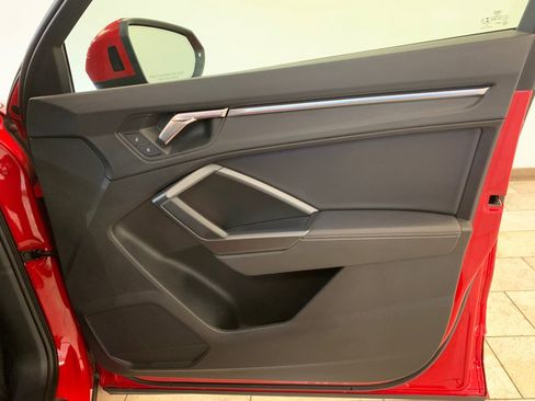 Used 2023 Audi Q3 2.0T Premium Plus w/ Premium Plus Package image 58