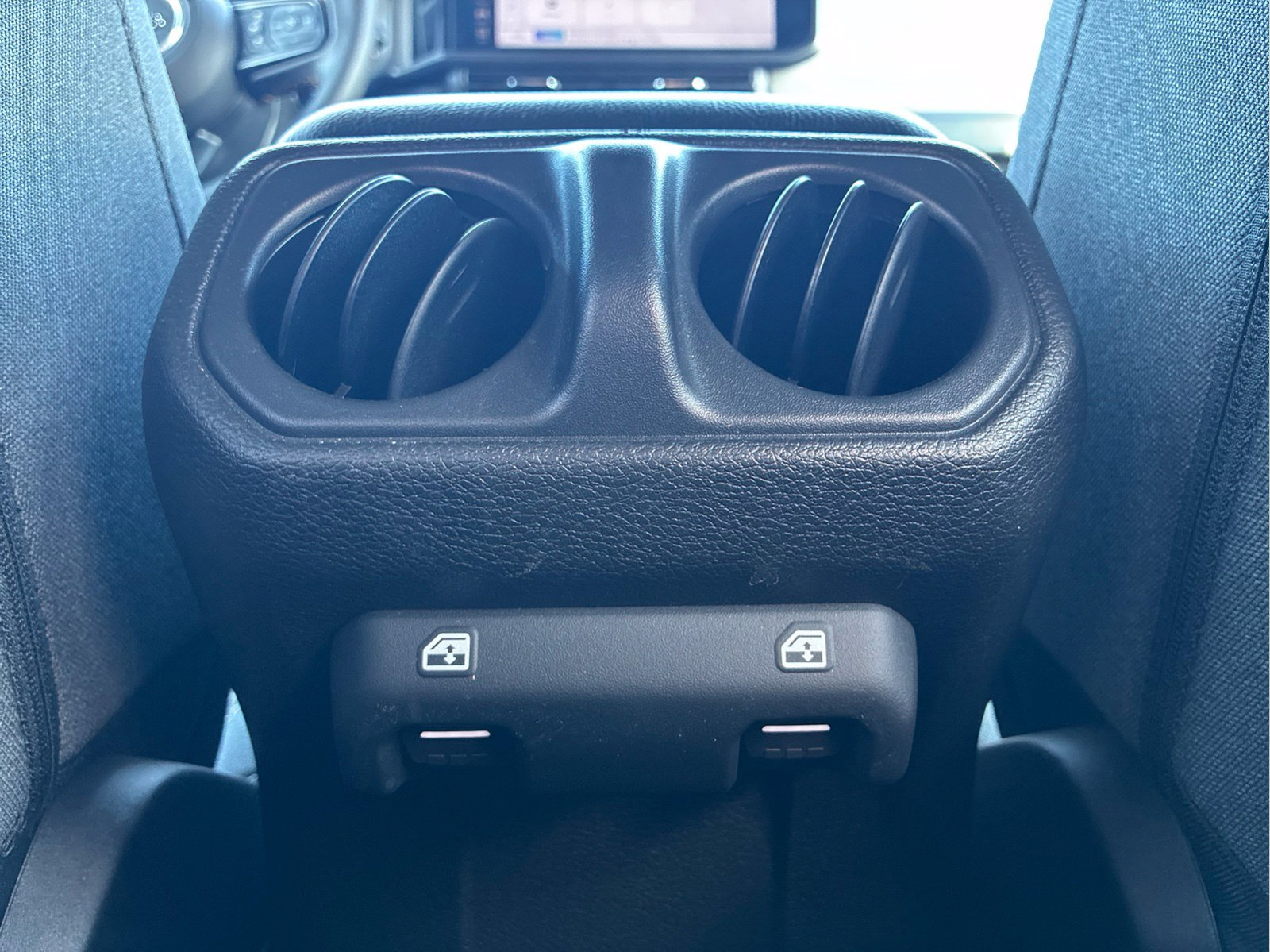 Certified 2024 Jeep Wrangler Unlimited AWD/4WD image 30
