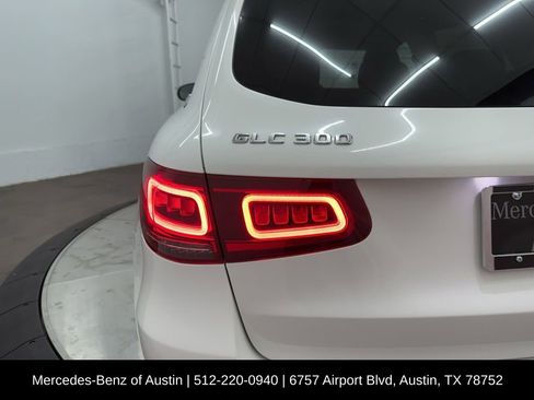 Certified 2022 Mercedes-Benz GLC 300 4MATIC image 32