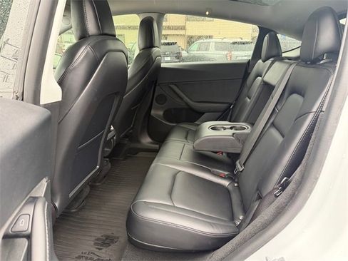 Used 2022 Tesla Model Y Performance image 26
