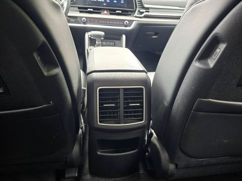Used 2023 Kia Sportage EX AWD/4WD image 24