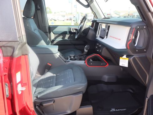 New 2026 Ford Bronco Heritage Edition AWD/4WD image 12