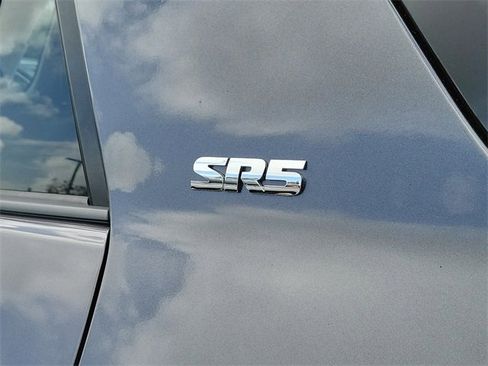 Used 2022 Toyota 4Runner SR5 image 8