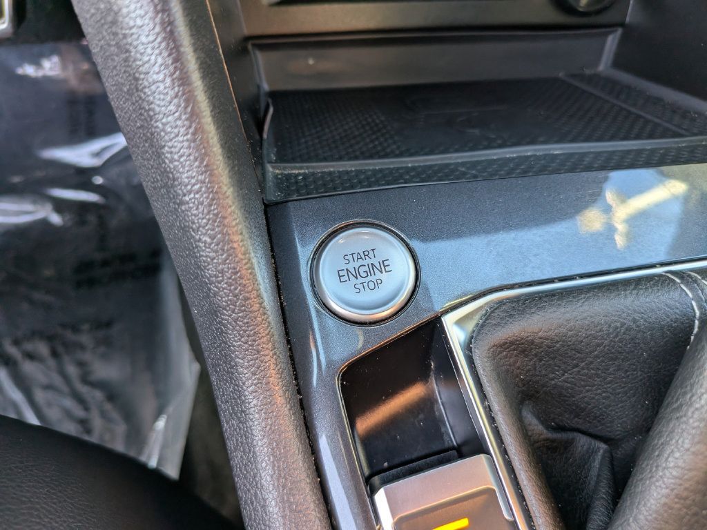 Certified 2023 Volkswagen Tiguan SE R-Line FWD image 24