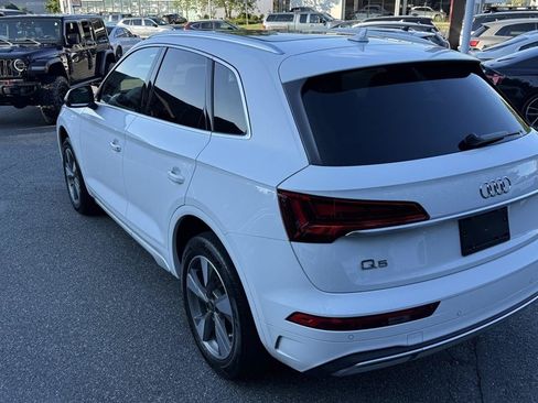 Used 2023 Audi Q5 2.0T Premium w/ Convenience Package AWD/4WD image 14