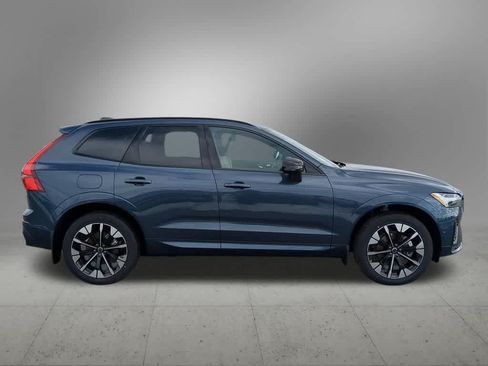 Used 2026 Volvo XC60 B5 Plus w/ Protection Package Premier AWD/4WD image 7