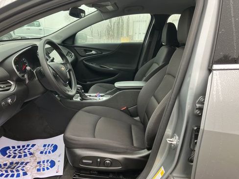 Used 2025 Chevrolet Malibu LT image 16