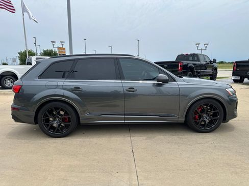 Used 2025 Audi SQ7 Prestige w/ Prestige Package AWD/4WD image 6