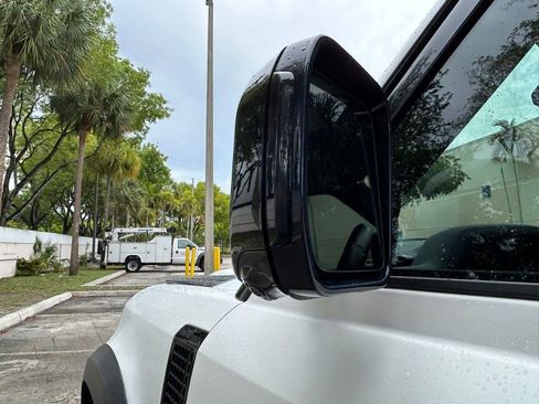Used 2022 Land Rover Defender 110 S AWD/4WD image 34