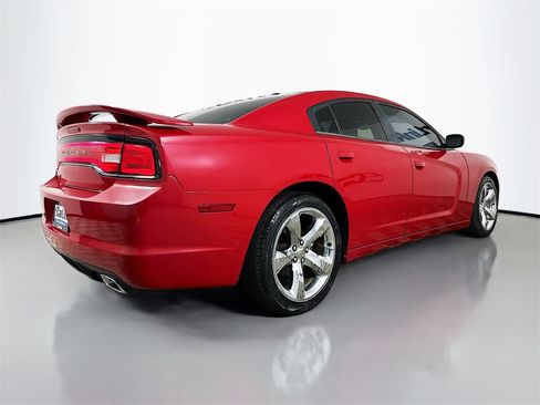 Used 2013 Dodge Charger SXT w/ Rallye Appearance Group image 8