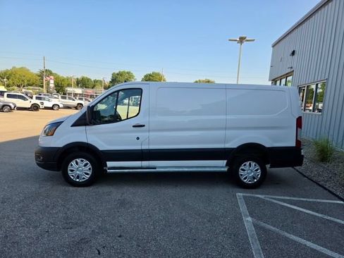 Used 2025 Ford Transit 250 Low Roof w/ Exterior Upgrade Package RWD image 4