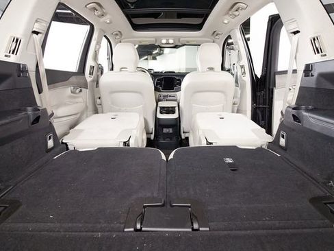 Certified 2023 Volvo XC90 B6 Plus w/ Protection Package Premier AWD/4WD image 27