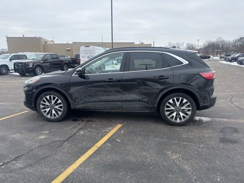 Used 2020 Ford Escape Titanium image 8