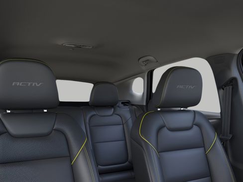 New 2026 Chevrolet Trax ACTIV FWD image 24