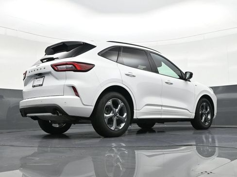 Used 2023 Ford Escape ST-Line w/ Tech Pack #1 FWD image 27