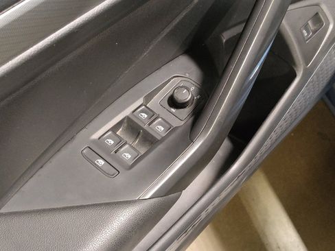 Used 2020 Volkswagen Jetta S image 27