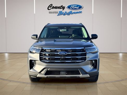 New 2026 Ford Explorer Active w/ Active Comfort Package image 12