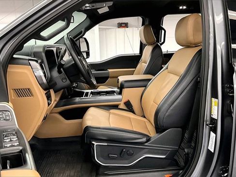 Used 2024 Ford F250 Lariat w/ Black Appearance Package image 20