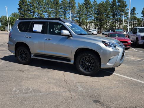 Used 2023 Lexus GX 460 Premium w/ Premium Package AWD/4WD image 13