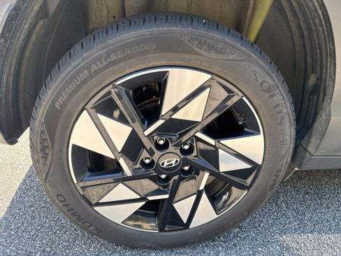 Used 2025 Hyundai Kona SEL AWD/4WD image 11