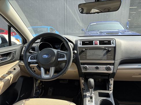 Used 2017 Subaru Legacy 2.5i Limited image 5