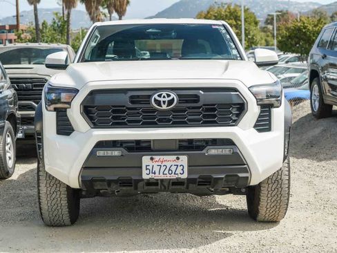 Used 2024 Toyota Tacoma TRD Off-Road AWD/4WD image 2