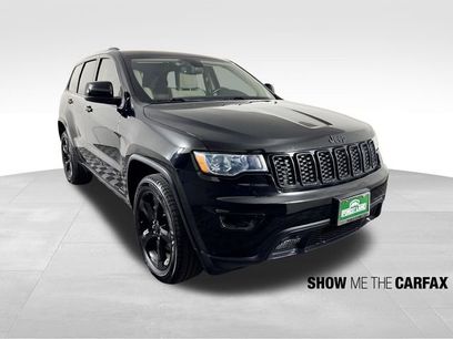 Used 2018 Jeep Grand Cherokee Laredo