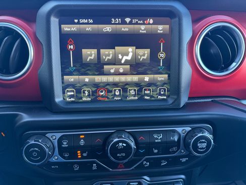 Used 2019 Jeep Wrangler Unlimited Rubicon w/ Dual Top Group image 19