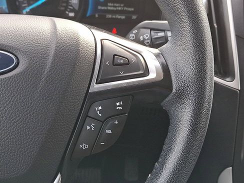 Certified 2024 Ford Edge SEL image 18