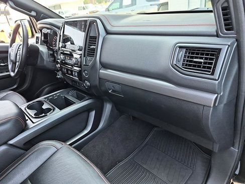 Used 2023 Nissan Titan PRO-4X w/ Pro-4x Convenience Package AWD/4WD image 34