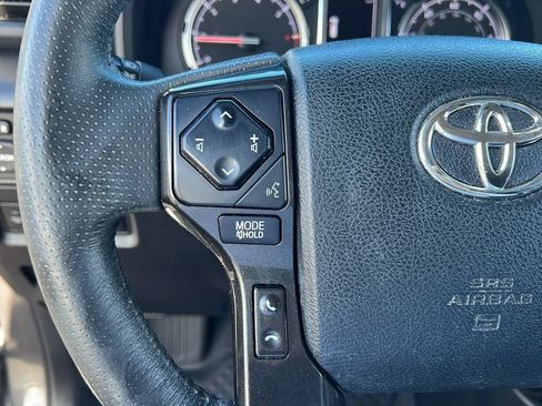 Certified 2021 Toyota 4Runner TRD Off-Road Premium w/ Moonroof Package AWD/4WD image 19