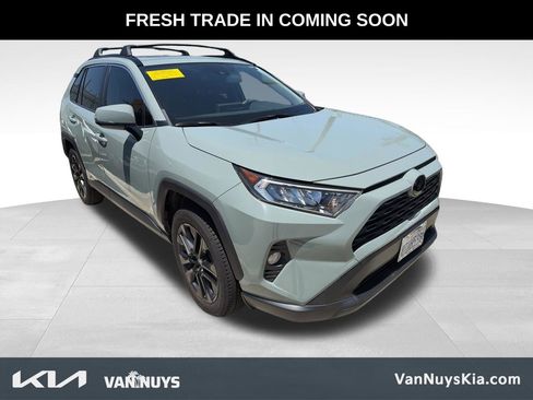 Used 2021 Toyota RAV4 XLE Premium FWD image 2