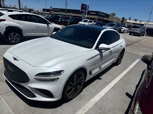 Used 2023 Genesis G70 2.0T w/ Sport Prestige Package RWD image 13