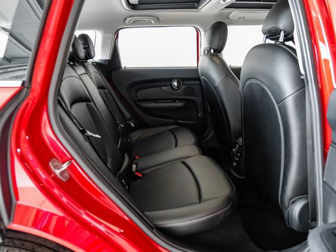 Used 2017 MINI Cooper Clubman ALL4 image 27