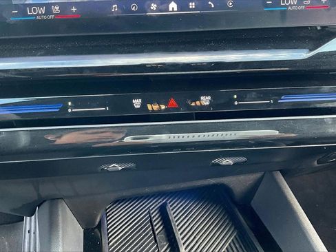 Used 2024 BMW 530i image 31