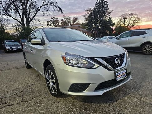 Used 2018 Nissan Sentra S image 5