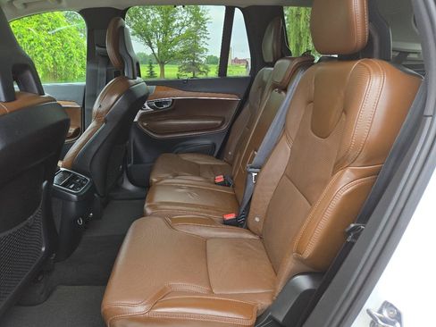 Used 2018 Volvo XC90 T6 Inscription w/ Convenience Package AWD/4WD image 11