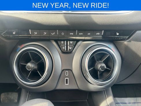 Used 2025 Chevrolet Blazer LT w/ Midnight/Sport Edition image 29