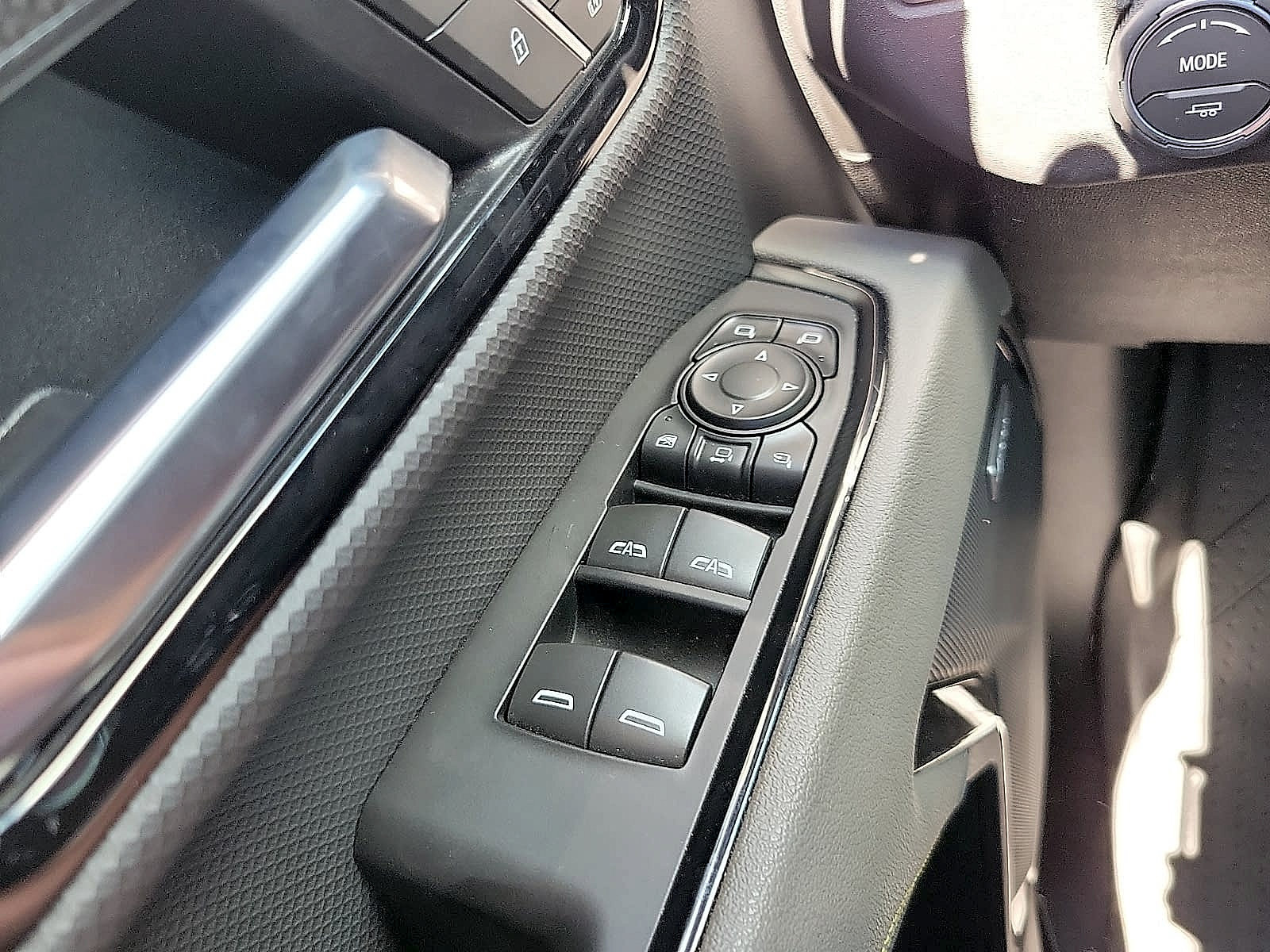 Used 2026 Chevrolet Silverado 2500 ZR2 AWD/4WD image 13