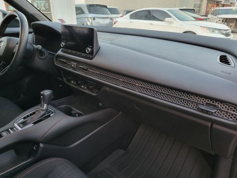Used 2023 Honda HR-V Sport image 19